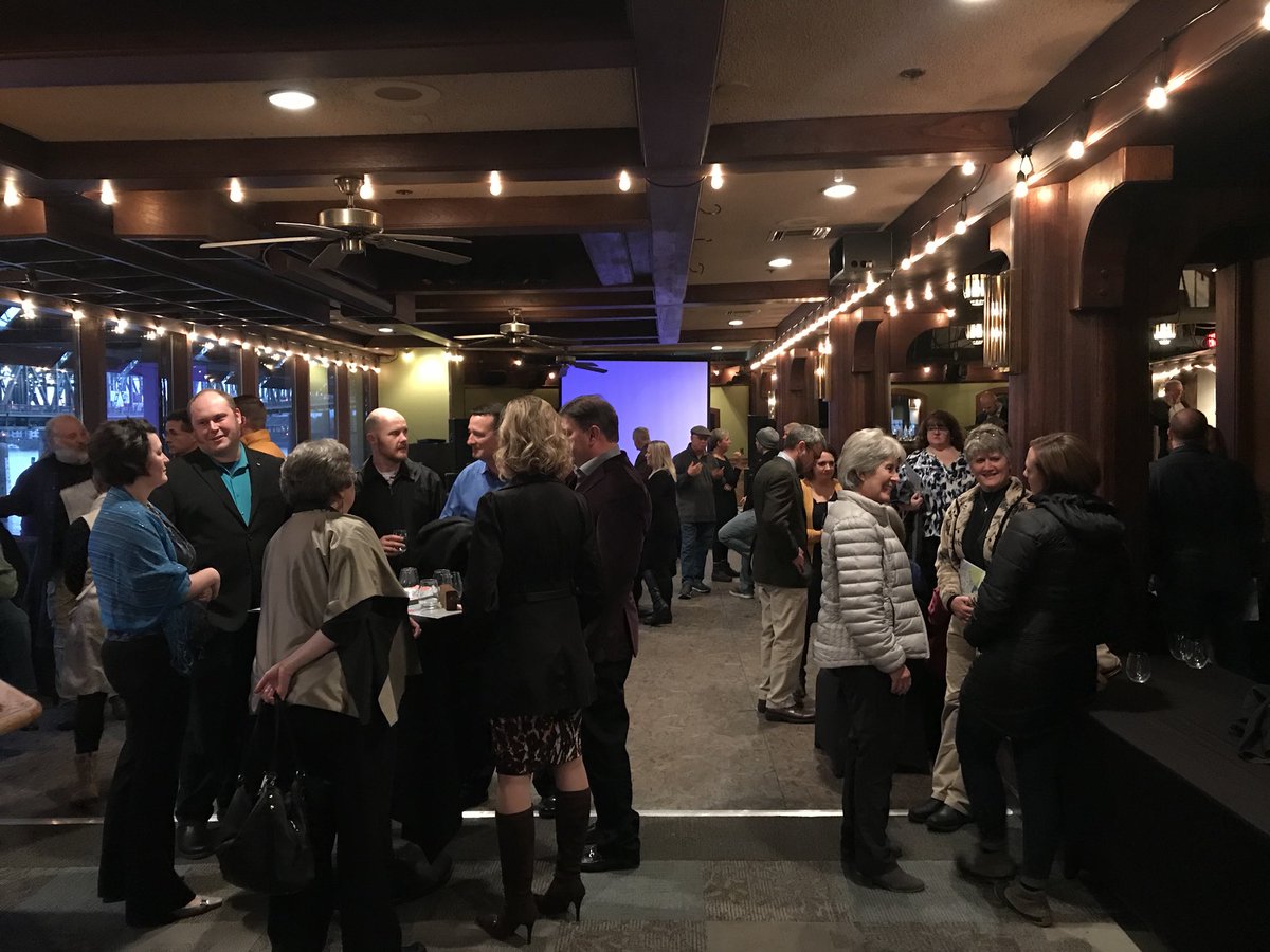 SlowFoodSWWA's tweet image. Taste Renaissance 2017....pre-event featuring the Port of Vancouver and Clark College Culinary has begun! #portofvancouver #tasteren2017