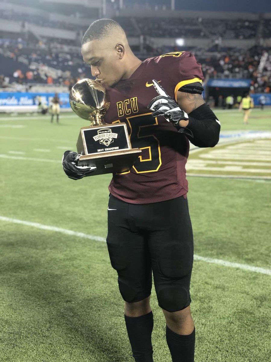 one5_live's tweet image. Y’all say y’all strike strike and strike again well 3 strikes and ya out 😂😂 I Never Lost To them chumps #One5WhatItDo #7Peat #ClassicChamps