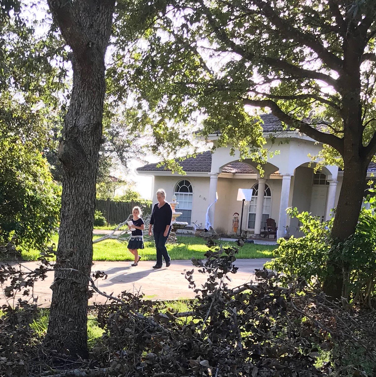 rwbooth's tweet photo. Some are cleaning, others inviting, and all of us at Krome Avenue Church are ready for first time guests, and the ministry of the Chapel Choir from Hobe Sound Bible College tomorrow morning! #interimpastor https://t.co/vo77YW4rDn