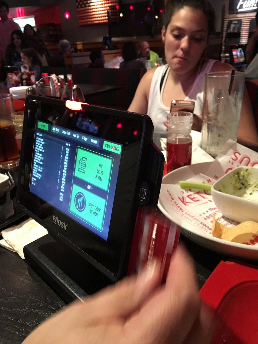 dCloudSteve's tweet photo. This is what @jimgrubb was talking about in #TheGrubbCast - #MooresLaw in action! https://t.co/QjlmEszHNN
