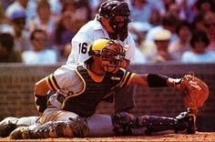 JWonCATCHING's tweet photo. Flowers working from the ground up(glove drops to the ground before release) to catch a mid thigh &amp; away strike. I've never ever heard a pitcher complain because the catcher's target is too low.(See Manny Sanguillan)
https://t.co/kulr3D8KTC https://t.co/E4uoyobFdN