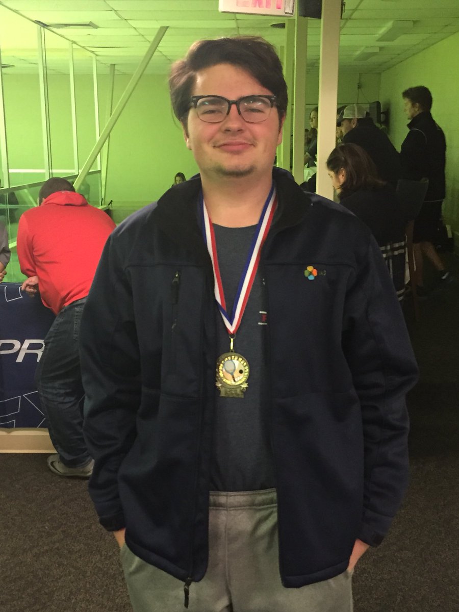 SLUHRball's tweet photo. Your #WinterRollout 2nd Bracket Champion, senior @nick_patritti! #bringhimsomecake https://t.co/n4WsWYvkcn