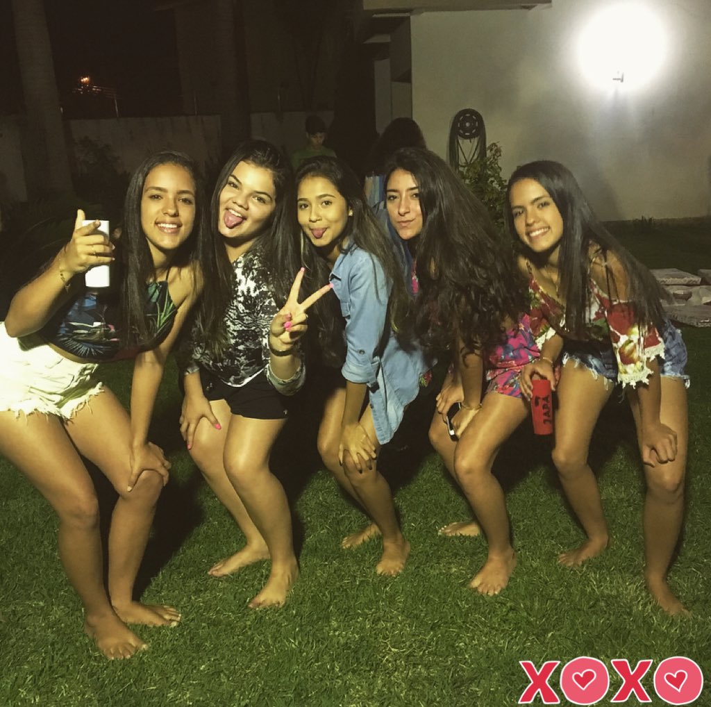 v_niih's tweet photo. minhas meninas 💖💖💖
#dofundamentalpravida https://t.co/K63lY0gARw