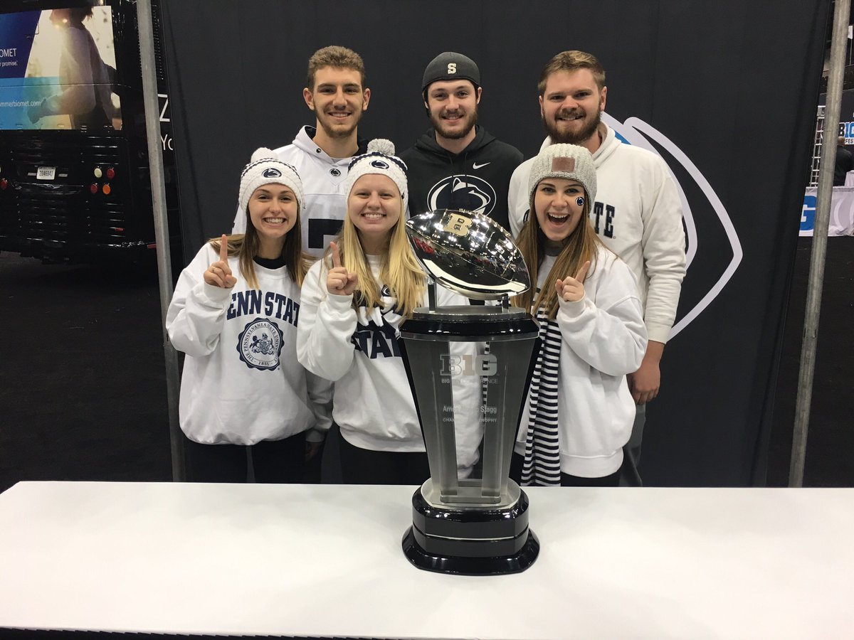 Jack_Windt's tweet photo. Last home game for a lot of people including myself as a student. Thank you to everyone involved, from my best friends to @Chico_Hndrxx I️ love you all #WeAre #thankyounumber2 https://t.co/cKmunv0cPw
