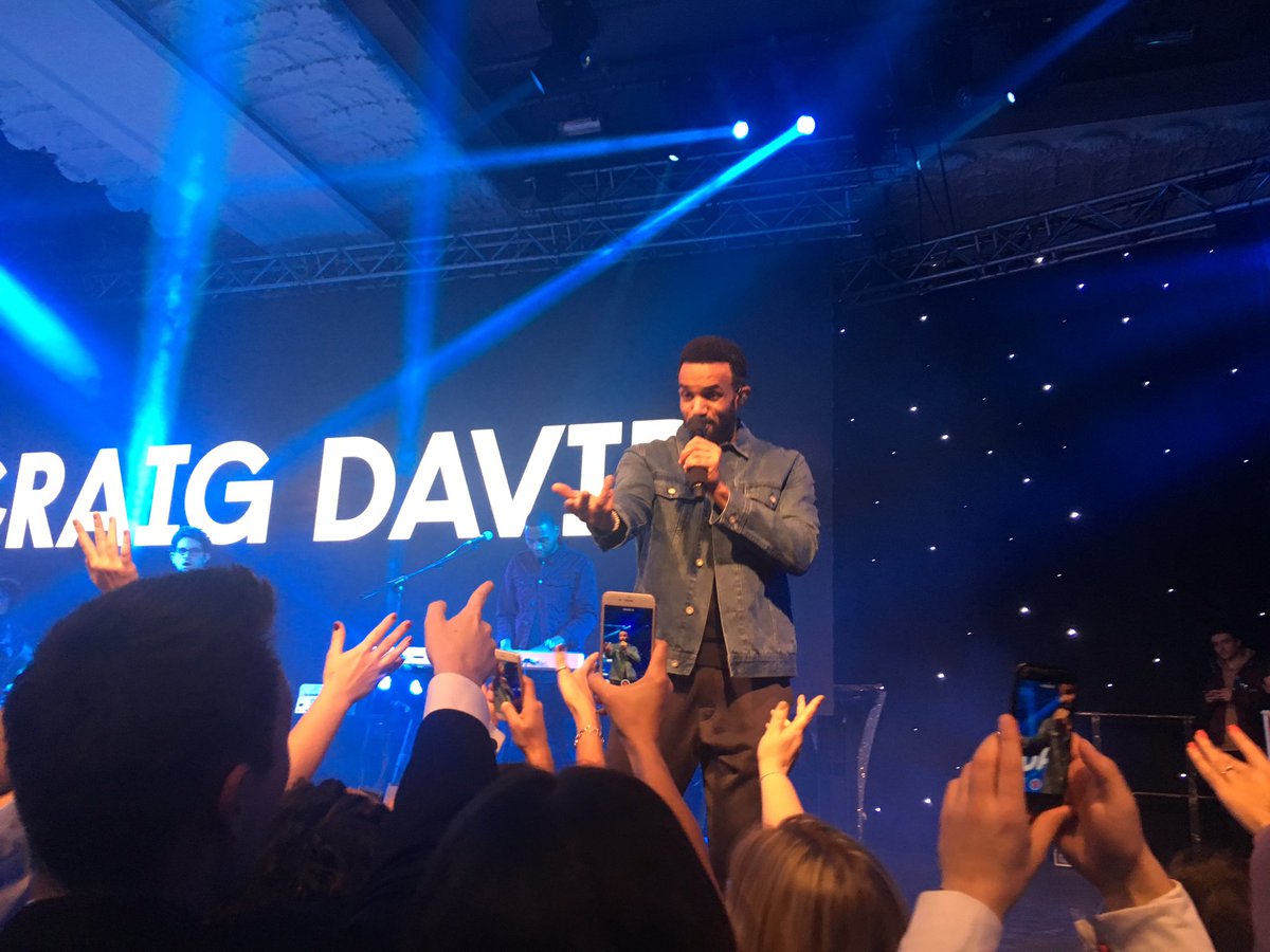 CRobins1's tweet photo. Re - e - wind #craigdavid 🙌🏻 https://t.co/aZS7PpbA7q