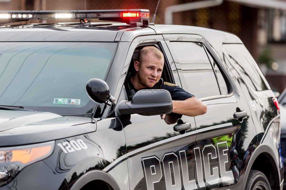 kellybrennan412's tweet image. NEW BOLO ISSUED for vehicle wanted in connection to Ofc Shaw's homicide: Black 2014 KIA sedan,  PA  JVJ-3315 #wtae