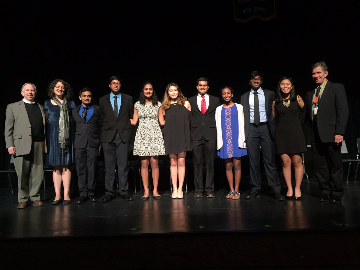 EnloeKeyClub's tweet image. Inductions 2017!! #keyclub