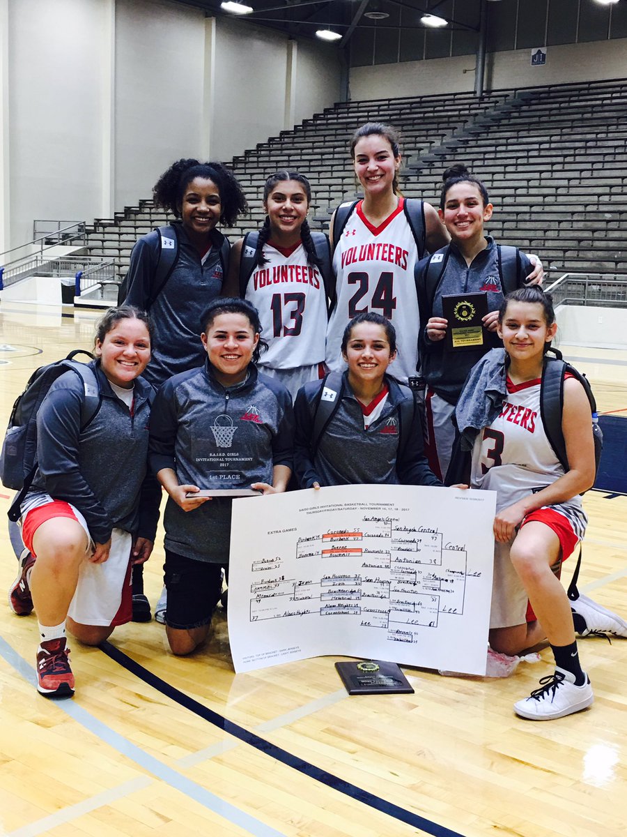 LeeVols_GBB's tweet photo. Lady Vols take home the Championship Trophy for SAISD tournament! Congrats to the team and especially the senior class of '18! #GLG https://t.co/keHPgVKfL4