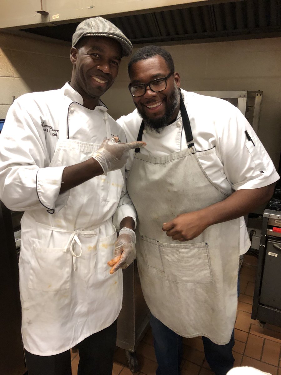 theperfecting's tweet photo. We had a productive morning with our talented kitchen team! @theperfecting #LovingOurCities #JoinTheTeam #Volunteer #ThePerfectThanksgiving #ChefTimothyWitcher #ChefLucmannPierre #ChefJerzyGonzalez https://t.co/cjZT1lJWdJ