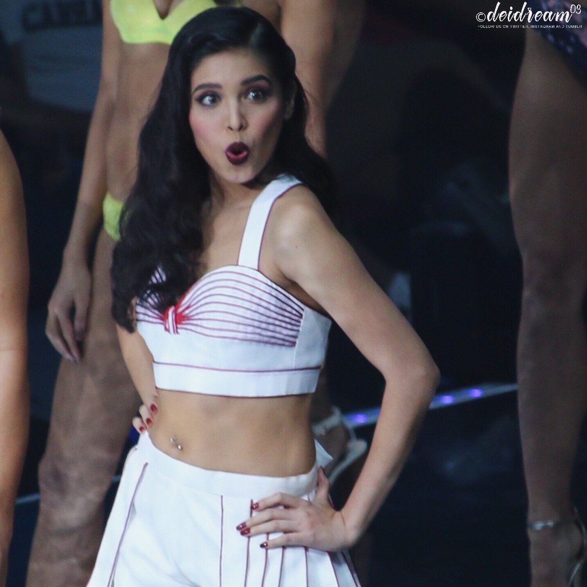 DEIdream03's tweet photo. [HQ] 171118 — @mainedcm #MAINExBenchUnderTheStars #MaineMendoza https://t.co/rKa6mR7sln
