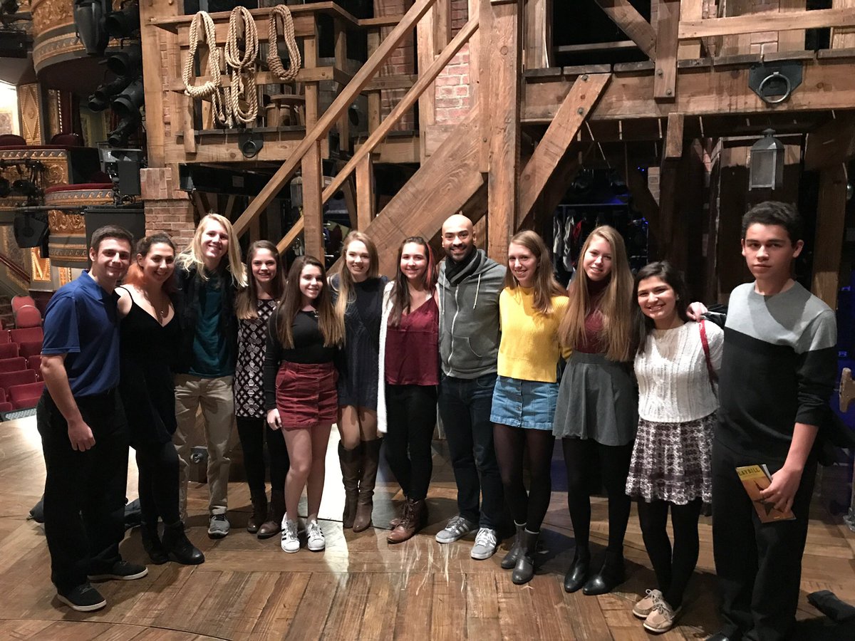 ValleyTempleYG's tweet photo. on stage at Hamilton with Jevon McFerrin aka Alexander Hamilton!! https://t.co/Du88lwNZsy