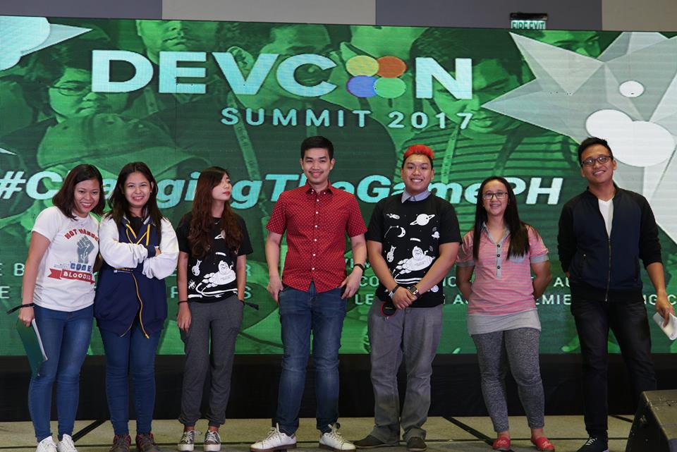 DEVCONPH's tweet photo. #DevHugot
Wag magmahal ng QA, kasi puro mali lang nakikita niya.
Mabuti pa sa GitHub nagccommit siya, sa'kin hindi.
Buti pa sa DEVCON, may nadedevelop, sa akin wala pa rin.
Awww 💔
#DEVCONSummit2017
#ChangingTheGamePH https://t.co/ud2of1zJyE