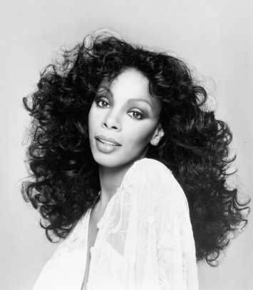 up993's tweet photo. The @kimwilde #80s Show continues #Til2AM with #Eurythmics #Aerosmith and THIS singer. #YEGreatestHits #yeg #Lovethe80s #TurnItUP https://t.co/5Dq6d55L9e