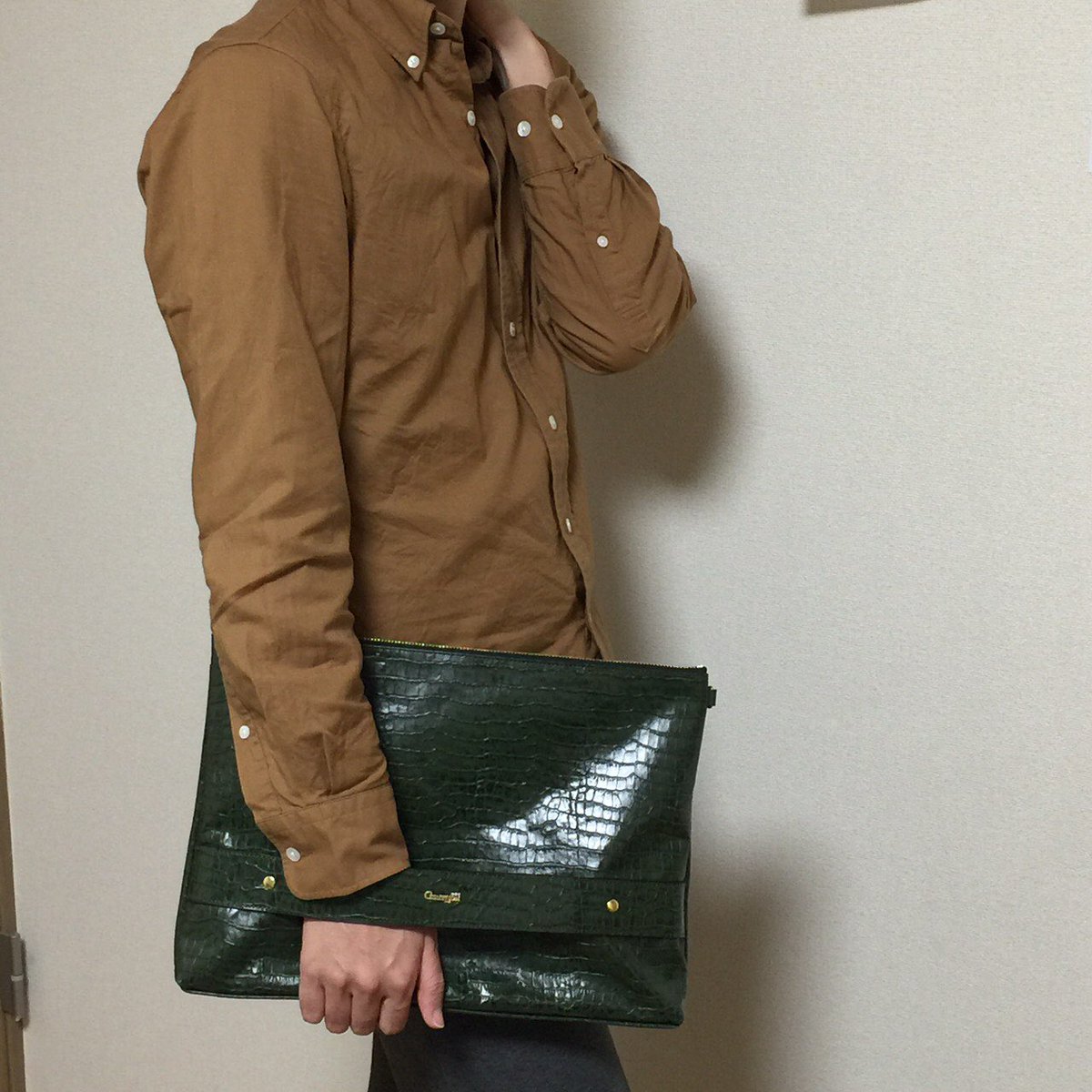 以前ワニ男爵にも登場したジェントリオン(@gentlion_bag )さんがワニ男爵モデルのバッグを作ってくれました!
本格革製品に興味がある方は是非ジェントリオンで検索❗️??自慢したくなるかっこよさ? 
