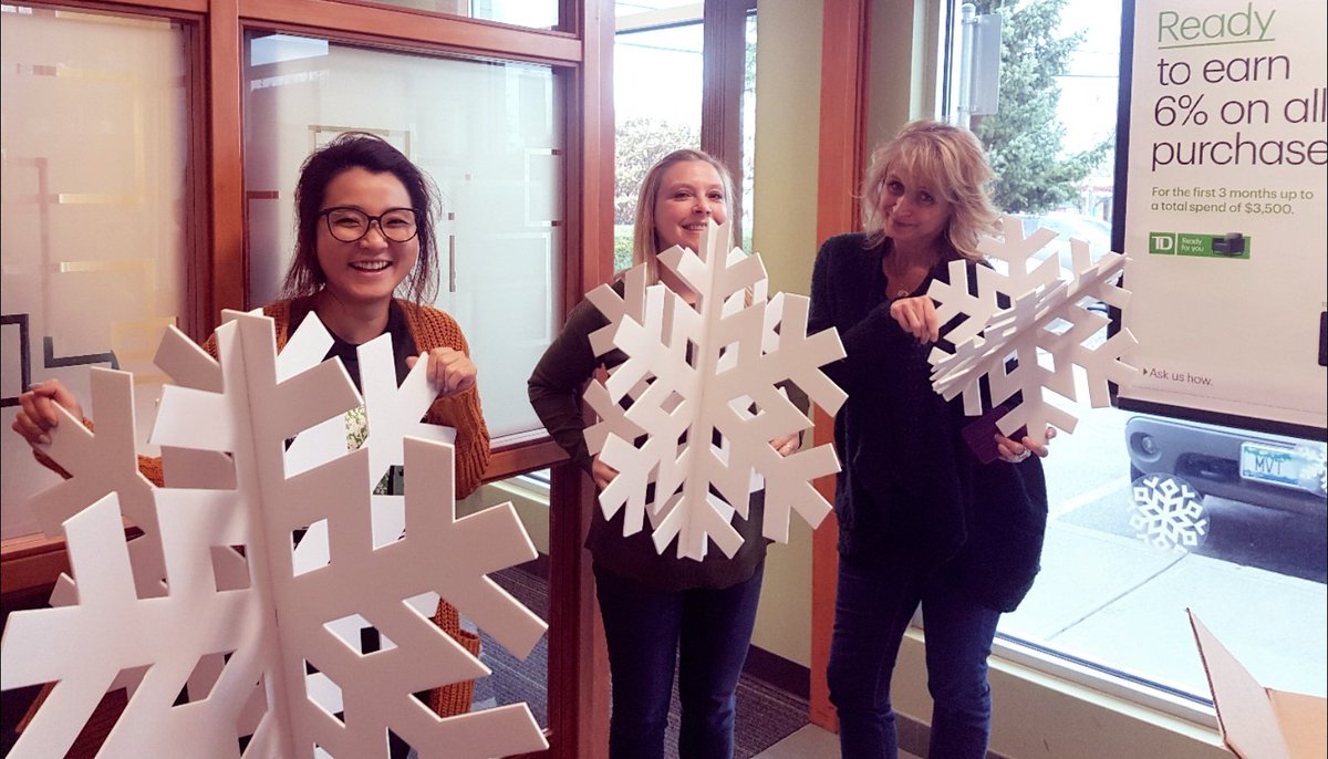 LowenTrang_TD's tweet photo. #AldergroveTeam is getting ready for the holiday season ❄💚❄!!! @CSirovyak_TD https://t.co/mq9stXfE7f