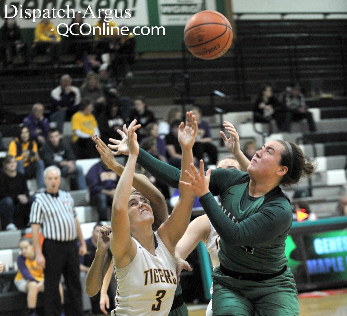 gkrambeckDA's tweet photo. #Alleman vs #Sherrard and #Annawan vs #LaSalle-Peru at the Geneseo Classic girls basketball Tournament on Saturday. https://t.co/14wSywVkjs