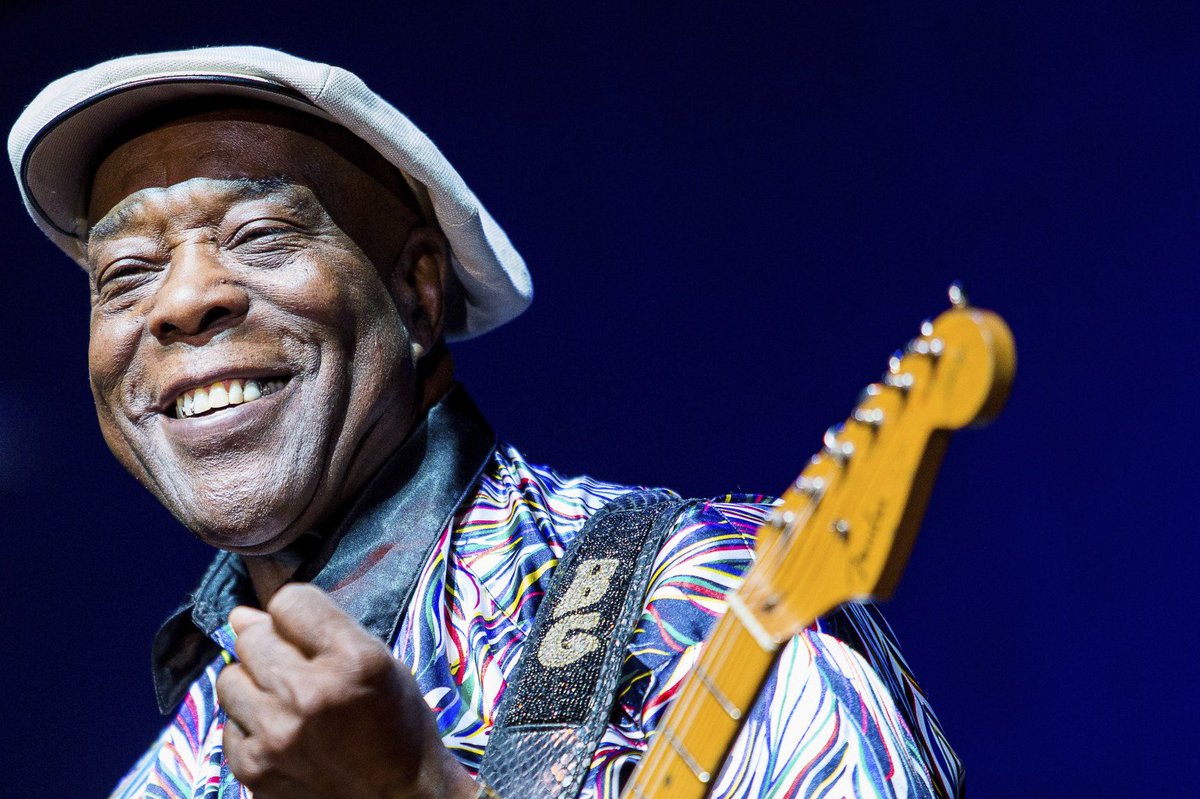 Buddy Guy Featuring B.B. King performing Stay Around A Little Longer (2010) See @TheRealBuddy at @Roche Estate in February details at @TheVintry #sundaysession #huntervalley #buddyguy #crossroadsinthevines #bluesinthevines #blues #huntervalleyaccommodation ed.gr/h1uy