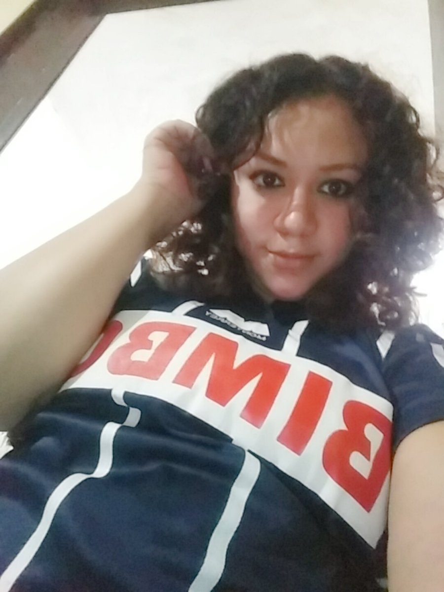 cielo_gaf's tweet photo. Pues... 2 Goles de mis rayas 🔵⚪🔵⚪ eso, ESO es lo #QueTDfine 
😍😘😍😘 https://t.co/u6dNOurlce