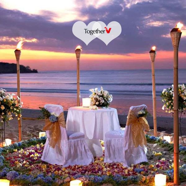 togetherV_'s tweet photo. This winter let your Love keep you warm .
So plan a date with Togetherv and cherish your love .
#winter #winterdates #cold #love #date #dateplanners #surprisedates #DelhiNcr. https://t.co/9RajBx7T6D