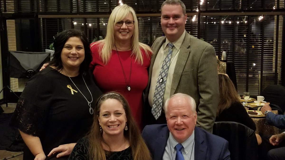 RosemountRotary's tweet image. Rosemount Rotarians attending Fire &amp;amp; Ice Gala for 360 Communities.   Great night raising over $65,000 for the amazing programs they support in Dakota County to prevent violence , insure school success and promote long term self sufficiency.