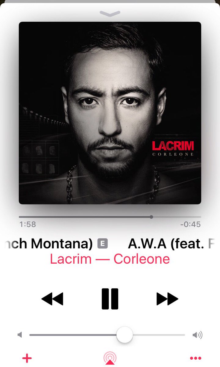Lacrim il est trop chaud sur Ripro 3 ça restera le meilleur rappeur pour moi et puis le feat avec Mister V ça fait plaisir de le retrouvé à l'ancienne