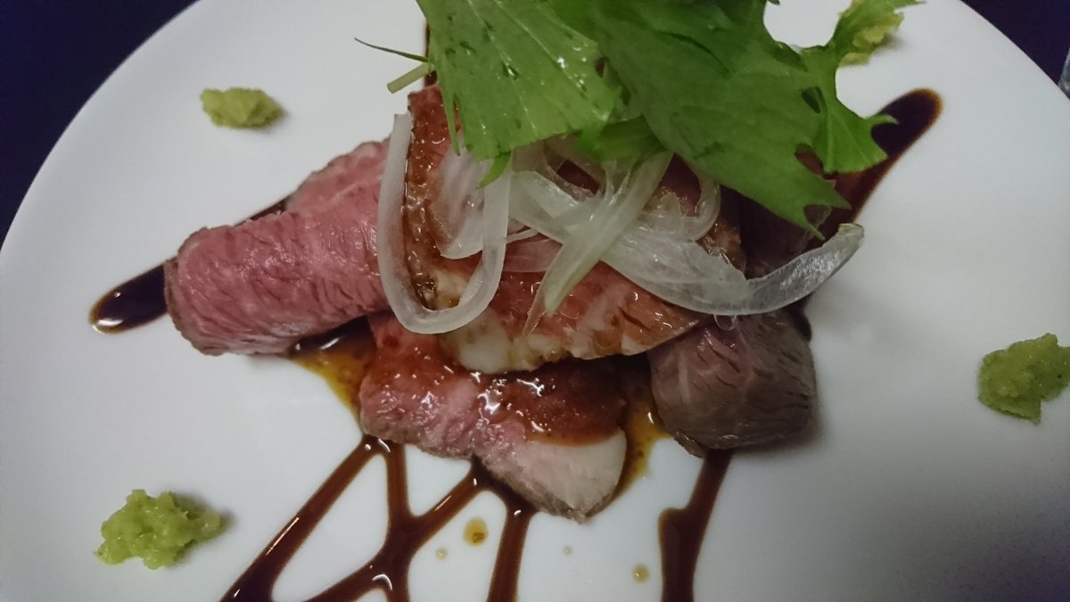 肉料理ワッゼカルネ على تويتر 今夜は名前に ち がつく方はドリンクがお得 オススメは低温調理したローストビーフ 55度の低温でじっくり火を入れてあるのでしっとり食感 特製のオニオンソースとワサビでどうぞー 鹿児島 騎射場 肉バル あぶらぎっしゅ 肉