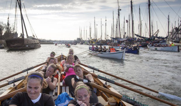 Hattem Roeit sluit wedstrijdseizoen af met race rond Pampus. - veluws-nieuws.nl/lees/283199/ha…