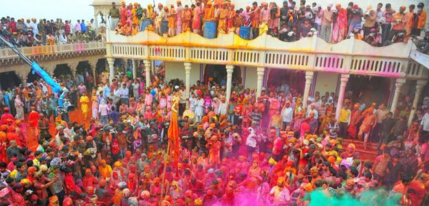 indiatripdesign's tweet photo. #indiatripdesigner #placestocelebrateholi #festivalofcolours #celebration #mathura #vrindavan #barsana #excitement 
https://t.co/dowlmrZfFc https://t.co/yTTwqe7aHN