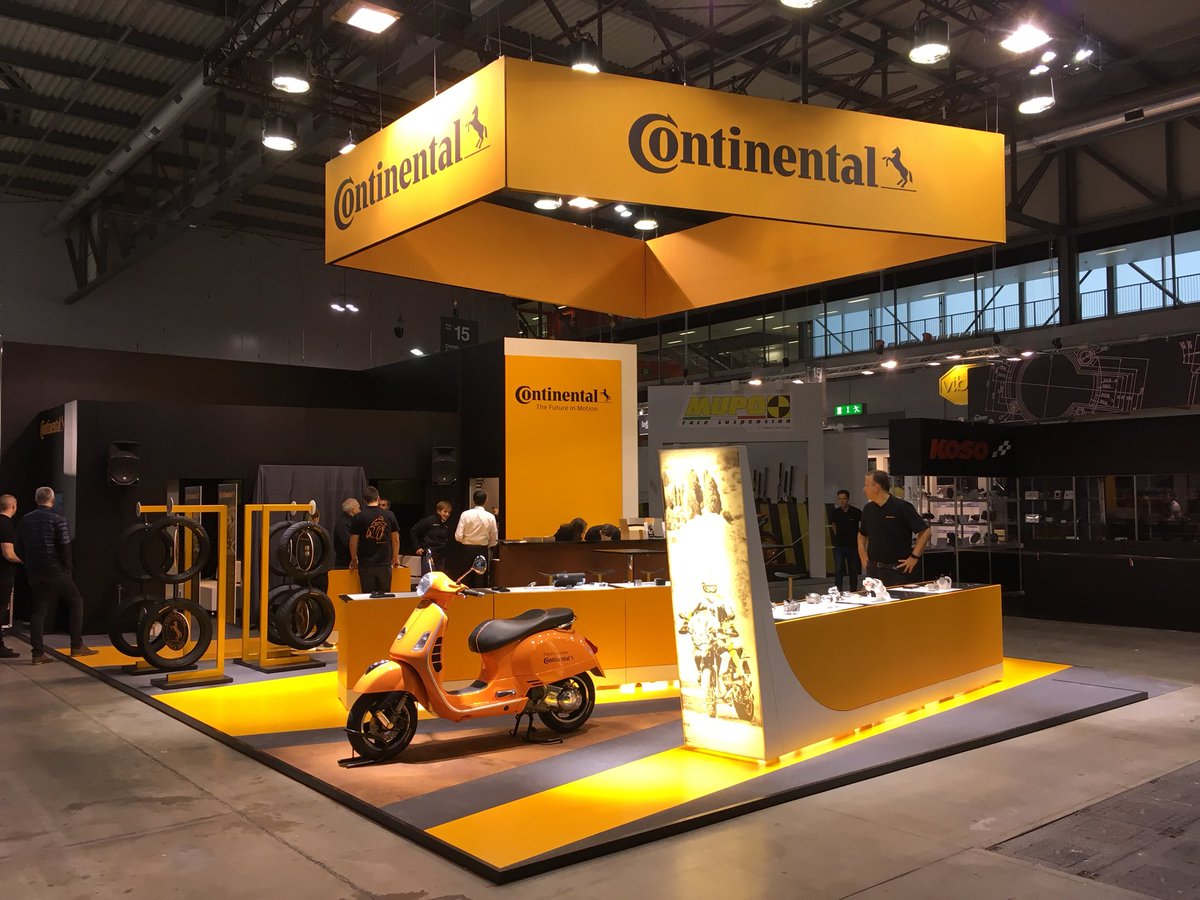 Tutto pronto allo stand Continental per il primo giorno di #EICMA2017, rivolto a stampa e operatori 🏍