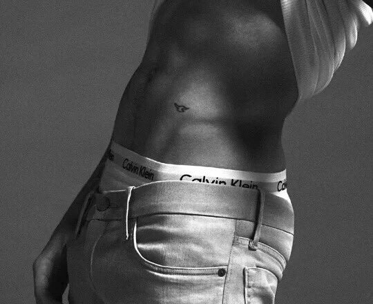 bizzlelivin's tweet photo. baby, slide your hands trough my abs. https://t.co/Z5pTJPz4VX