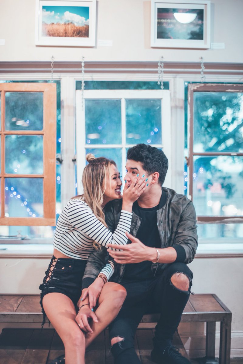 laurDIY's tweet photo. #2YearsOfLaurex 
I’m the luckiest girl in the world 💖 https://t.co/xjbm69tUd4