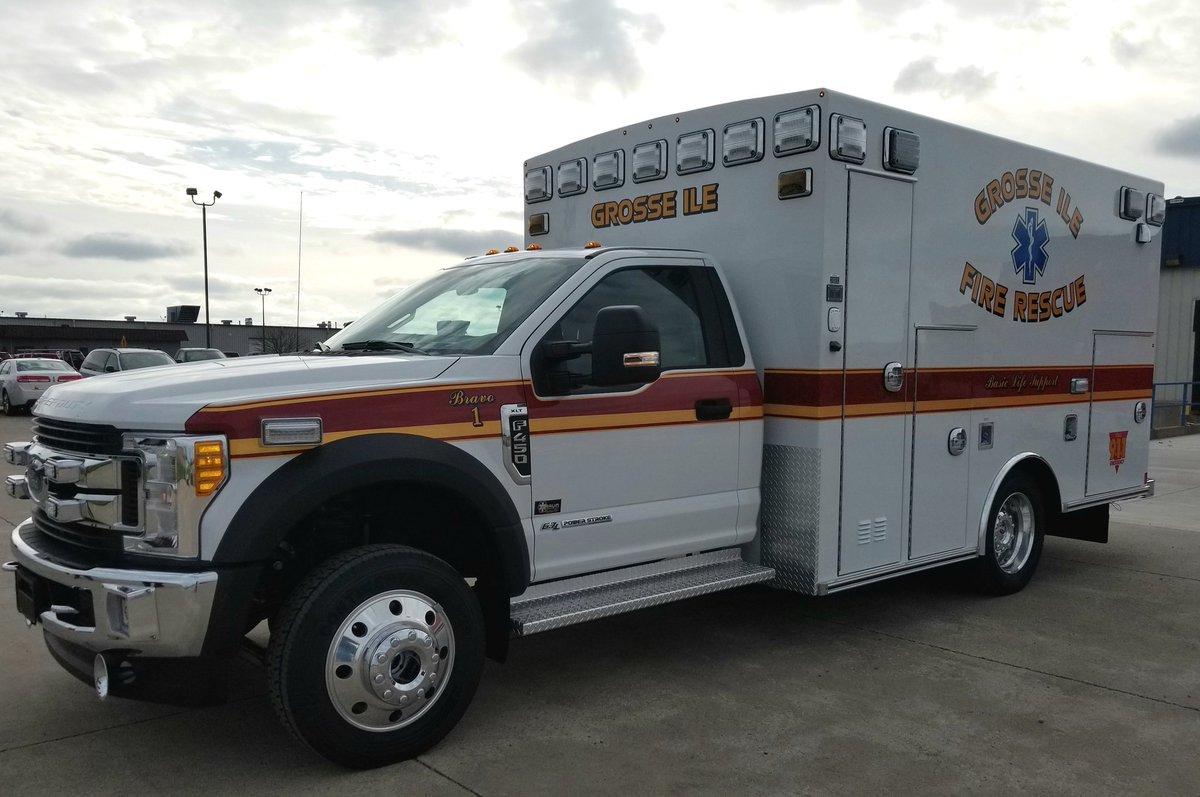 Grosse Ile Township Fire Department (Michigan) took delivery of their new Braun today! Kodiak-ev.com  #Braunstrong #kodiakev