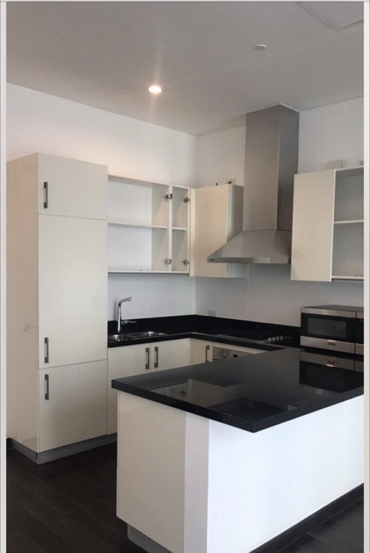 Julius_Jo's tweet photo. 1BR Suite @ #TrumpTowerManila RFO. Selling 14M only! Current Price is 20M! Pm me. #propertyph #condoforsaleph #condominiumph #makati https://t.co/C2vIKtFjPb