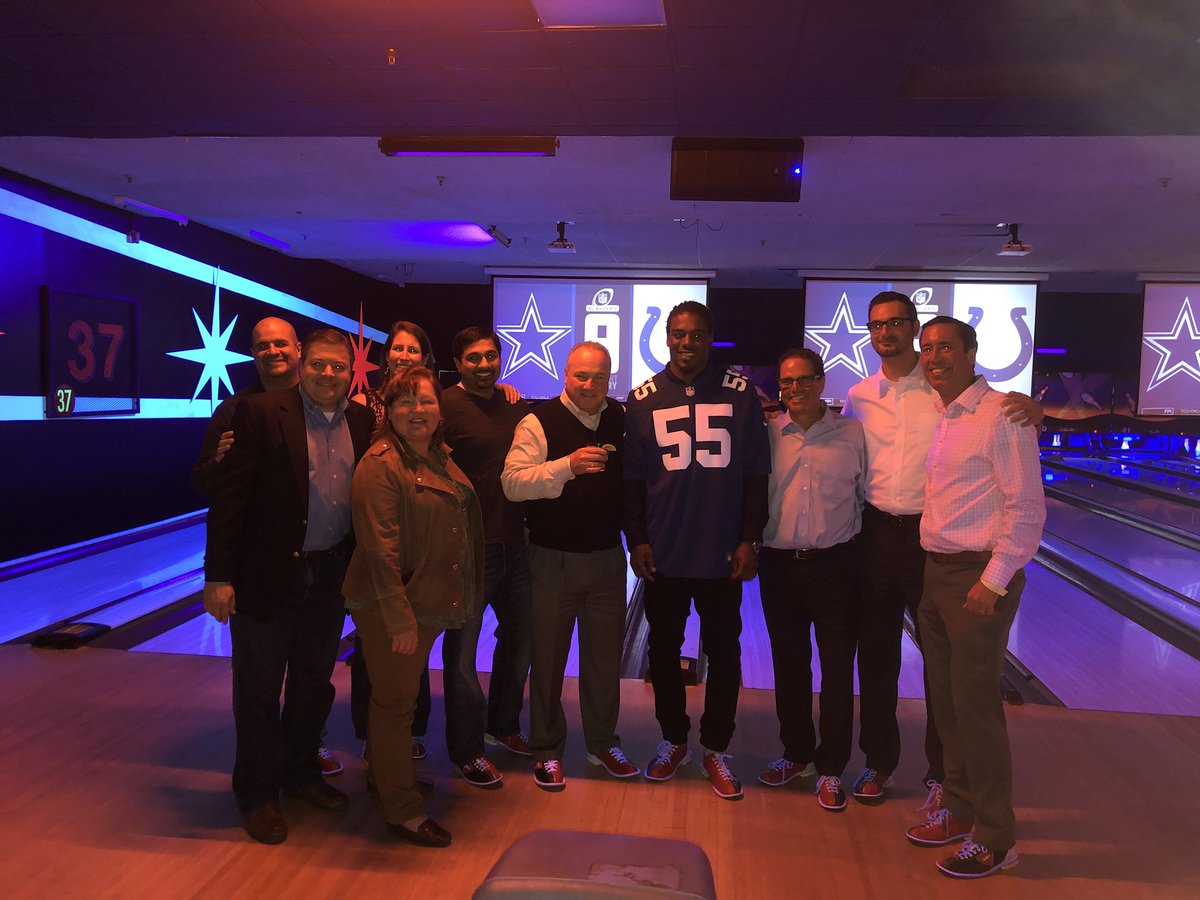 MondayNightBowling tweet media