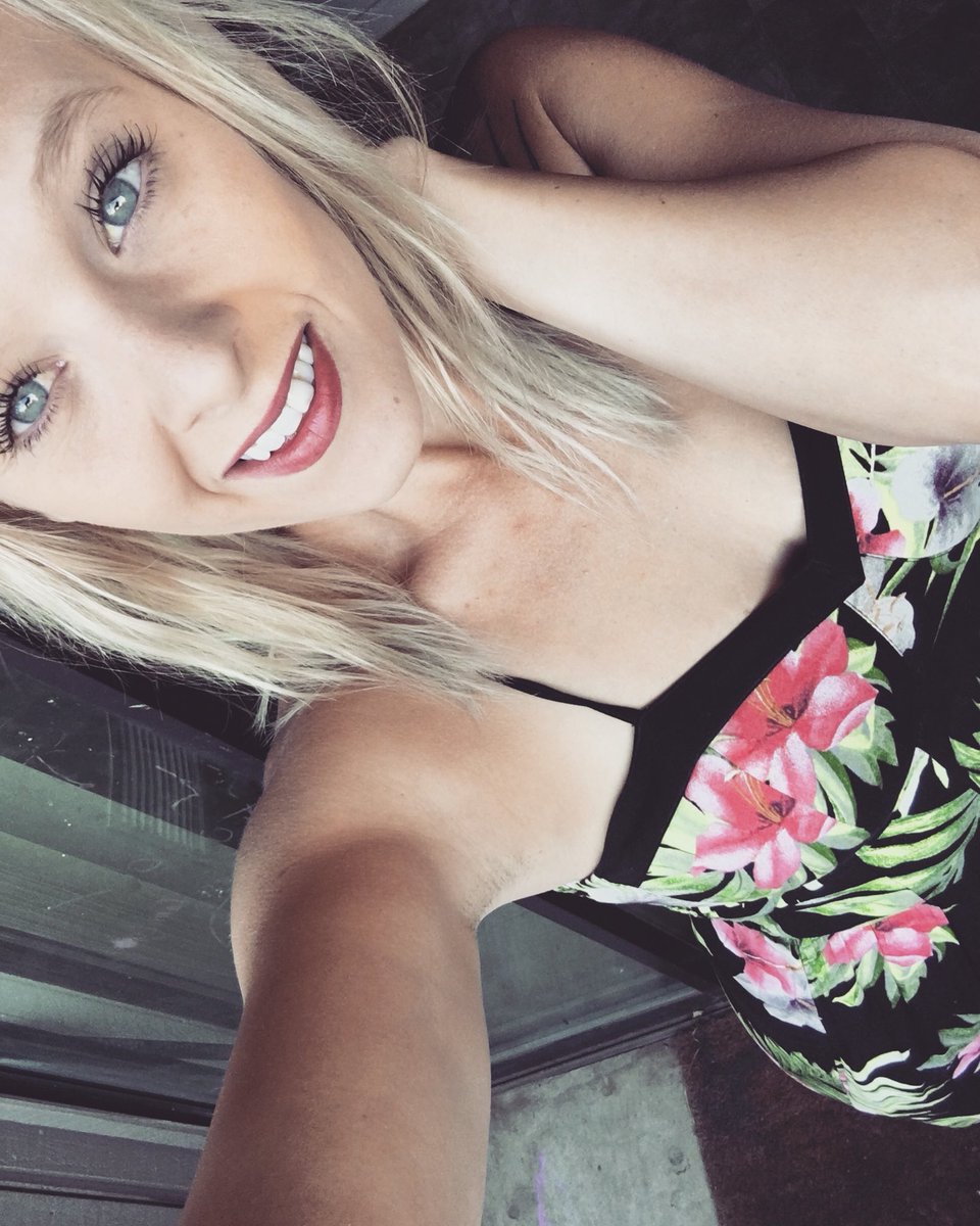 calisunkiissed's tweet photo. Smile is 🔑 #anotherlatepost https://t.co/f3N85JGx4l