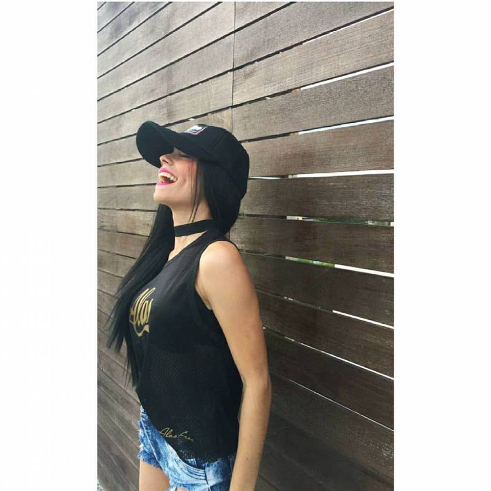 Raulina Paradas (@raulinaparadas) on Twitter photo 