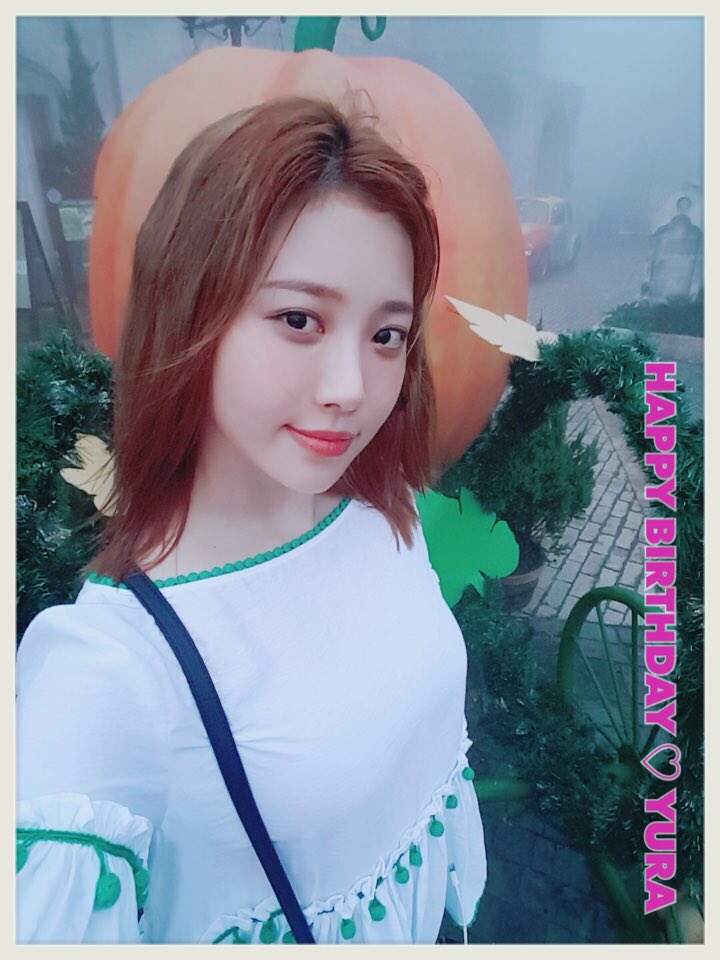 GirlsDay_JPN's tweet photo. 🌼HAPPY BIRTHDAY🌼
11/6 昨日は #GirlsDay #ユラ の��生日でした！素敵な写真が届きました☺️💕 ユラちゃんのキラキラ笑顔がたくさん輝く1年になりますように✨
#YURA #유라 #HAPPYYURADAY🎂 #걸스데이 https://t.co/lZyKnhIzHN