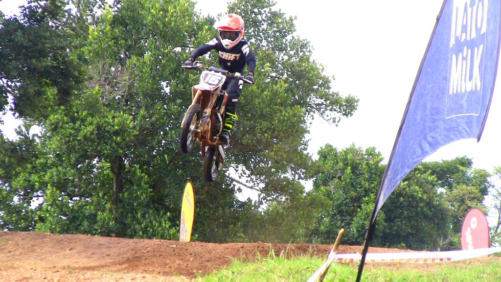 mxgroupuganda's tweet photo. #motoxuganda2017
#round6
#gallery https://t.co/zG02wu4c6Y