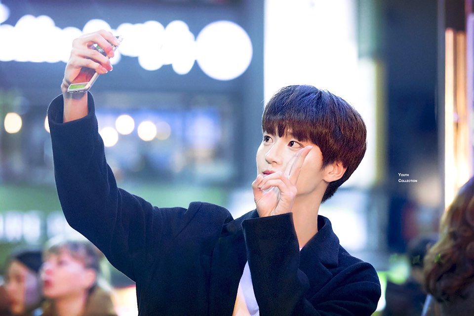 Onefe112's tweet image. 추운날씨에도 밀리오레까지 오신분들 너무 감사드리구 이쁜 직캠도 감사드려요!! 제 공연도  곧 보게 해드릴게요ㅠㅠ직캠 오랜만인데..좋다😆😆#produce101season2 #프로듀스101시즌2 이후 #첫 #직캠 #정원철 #감기 #조심