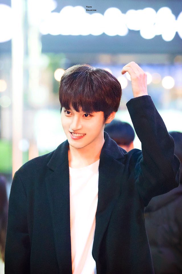 Onefe112's tweet image. 추운날씨에도 밀리오레까지 오신분들 너무 감사드리구 이쁜 직캠도 감사드려요!! 제 공연도  곧 보게 해드릴게요ㅠㅠ직캠 오랜만인데..좋다😆😆#produce101season2 #프로듀스101시즌2 이후 #첫 #직캠 #정원철 #감기 #조심