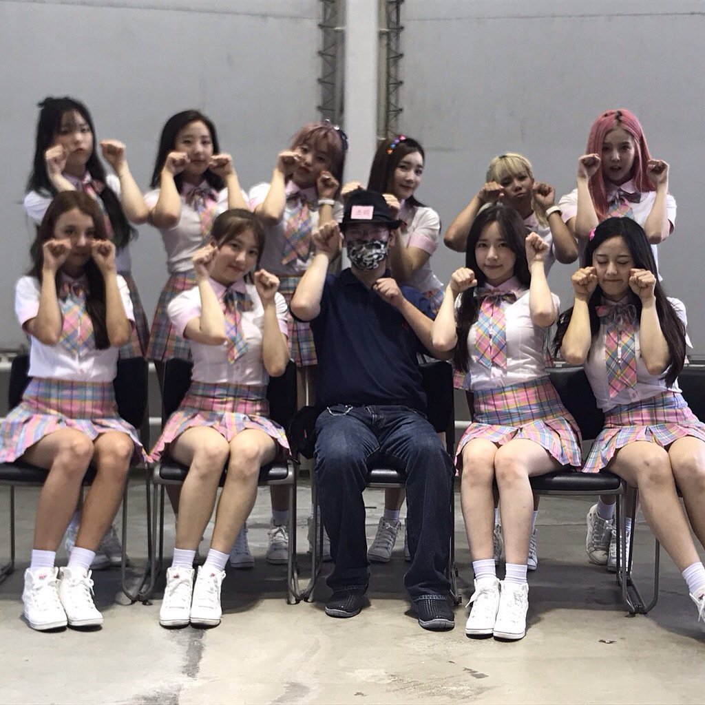 Drak_Crow's tweet photo. Real Girls ProjectメンバーとT-ARAの「Bo Peep Bo Peepポーズ」4部作😅😅
後は、ネコ社長とマネジャーさん&amp;カンPだな😅😅
#アイドルマスターKR #RGP
#realgirlsproject https://t.co/3orpsYri59
