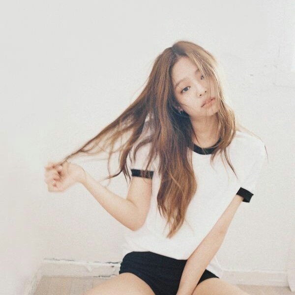 _jennku's tweet photo. #NouvellePhotoDeProfil https://t.co/WqJGalp3Wy
