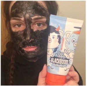 Briluv49's tweet photo. An honest 0.8L Editor rates Hell Pore Bubble BlackBoom PorePack... #Elizavecca #charcoalpack #blackboom #porepack https://t.co/5iovOrQSoU https://t.co/Vcjn1zhqLt