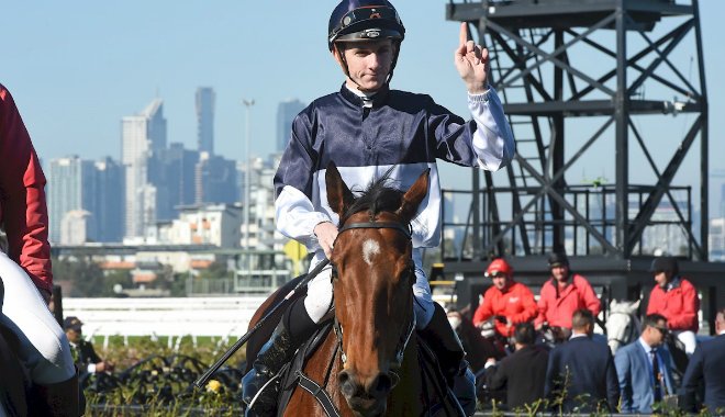 Lion_Tamer_Nz's tweet photo. pedrena salutes for team price..   .. now for ninas ballerina tommorow as well #letsgonina https://t.co/1RXb3NGEVW