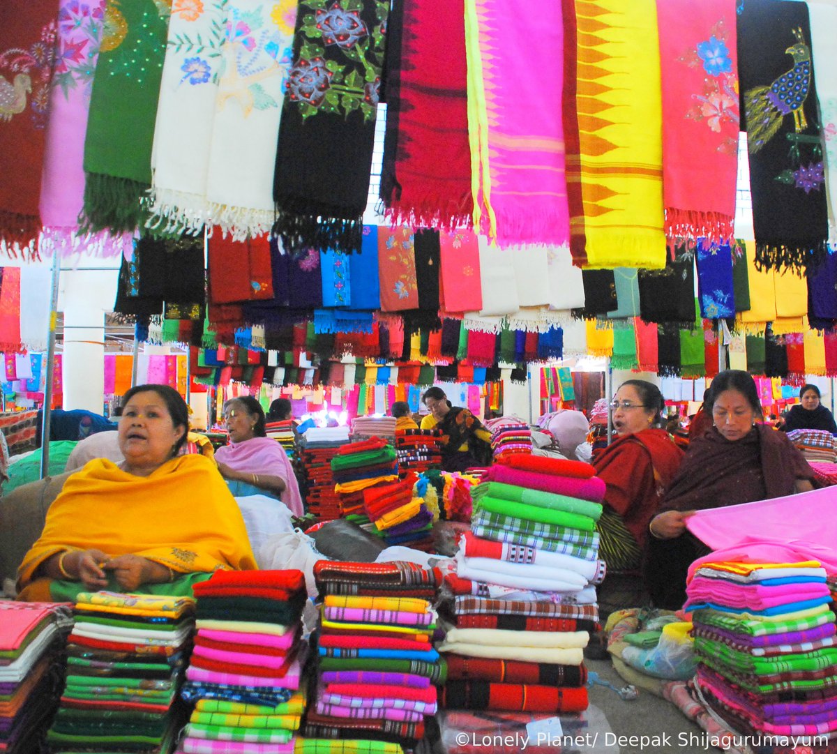 #Didyouknow Ima Keithel or #MothersMarket in #Imphal is the only market in the world where all the stalls are run by women.