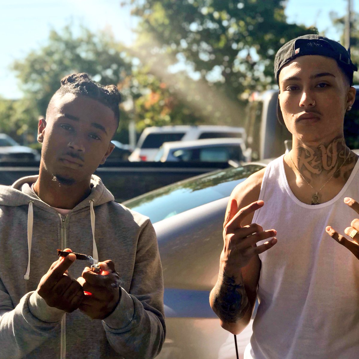 XAYYGOCRAZY's tweet photo. YUNG CEOS #elevationway #welit https://t.co/YsedjDz8pu