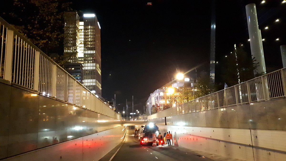 Alweer een jaar voorbij... de najaarsreiniging van tunnels en onderdoorgangen is weer begonnen in <a href="/rotterdam/">Gemeente Rotterdam</a> met Riooldienst en WRT's....