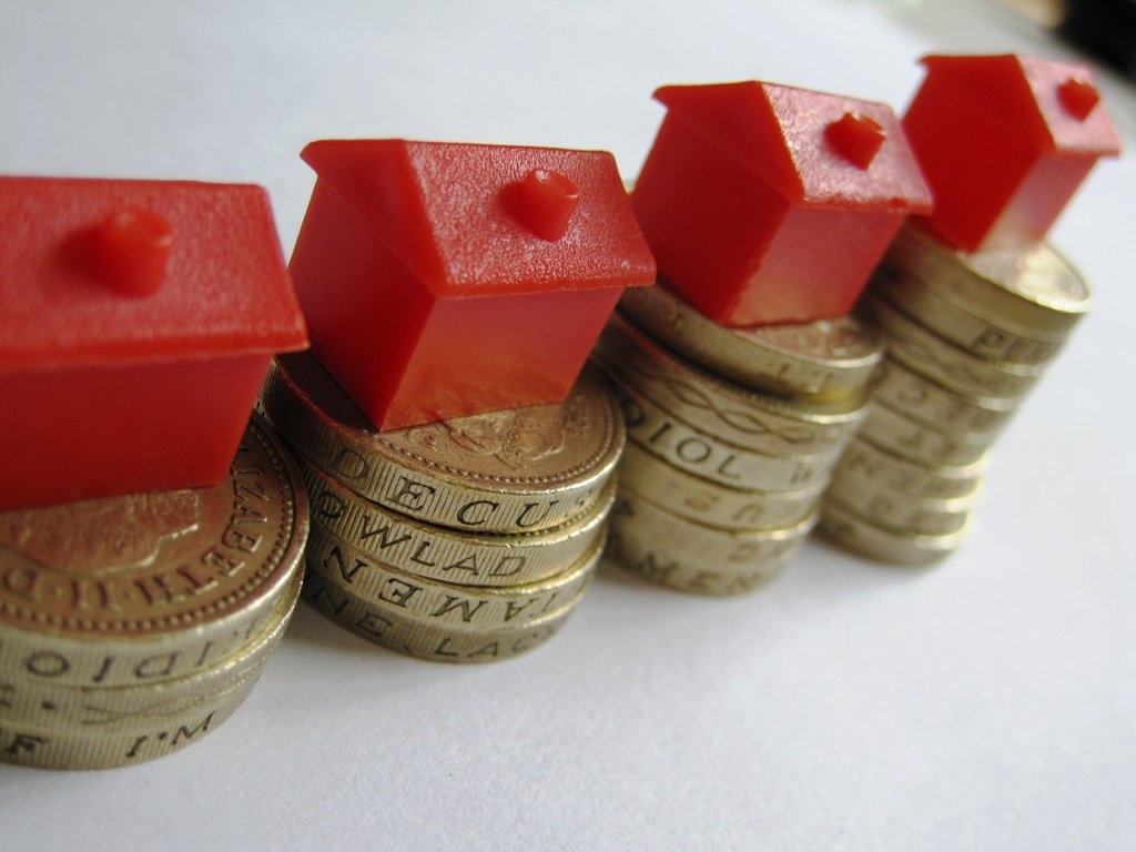 DarlingtonBS's tweet photo. We're pleased to confirm that we won't be increasing our #StandardVariableRate following the increased BoE #BaseRate https://t.co/lQy0Hx4N0X https://t.co/BacUEuahiF