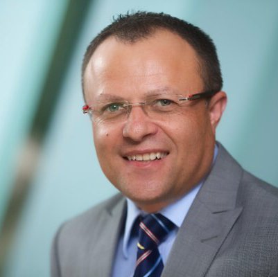 yahclick's tweet photo. Don’t miss Kevin Viret’s keynote today at 2:40pm (GMT+2) live from #AfricaCom2017 @KNectAfrica #YahClick https://t.co/asJGyHLYHA