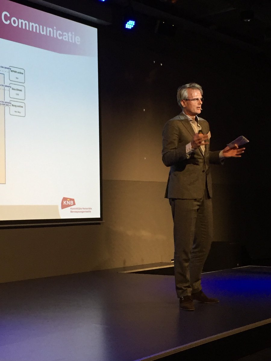 Onze voorzitter van de <a href="/KNBnotariaat/">KNB</a> Nick van Buitenen opent als eerste spreker het symposium van <a href="/itnotaris/">IT-notaris</a> en @NVBI_nl